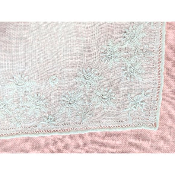 Pair of Antique Embroidered Organza Linen Cocktail Dinner Napkins White and Pink - Picture 2 of 7
